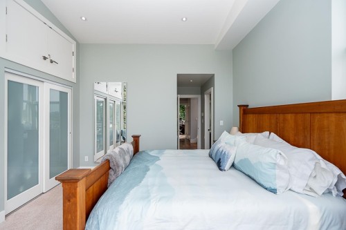 2007 Larson Road, North Vancouver, BC 