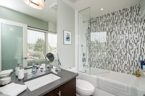 2007 Larson Road, North Vancouver, BC 