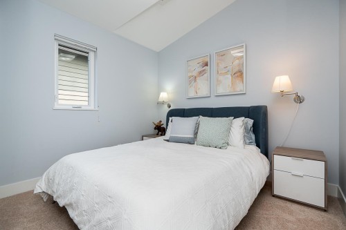 2007 Larson Road, North Vancouver, BC 