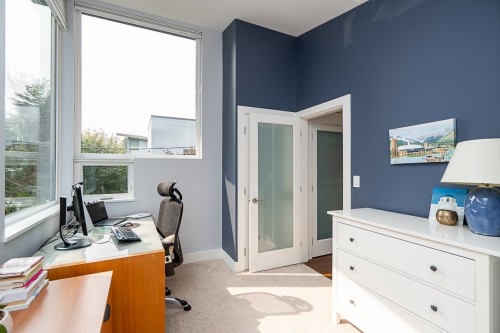 2007 Larson Road, North Vancouver, BC 