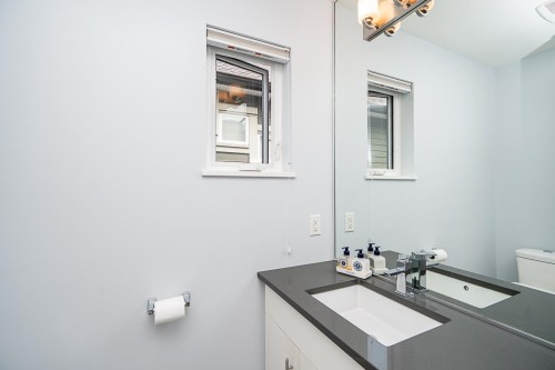 2007 Larson Road, North Vancouver, BC 