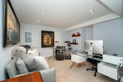 2007 Larson Road, North Vancouver, BC 