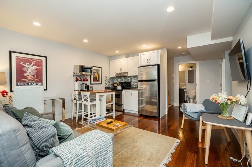 2007 Larson Road, North Vancouver, BC 