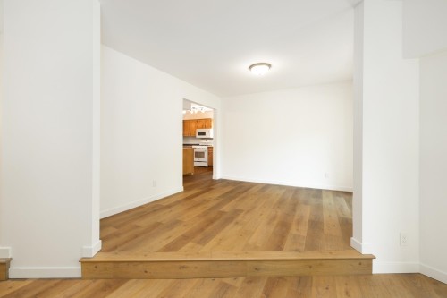 5733 Bluebell Drive, West Vancouver, BC 