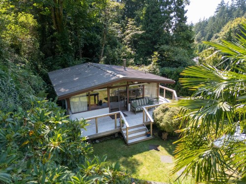 5733 Bluebell Drive, West Vancouver, BC 