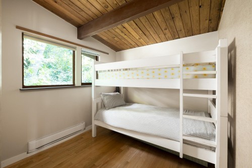 5733 Bluebell Drive, West Vancouver, BC 