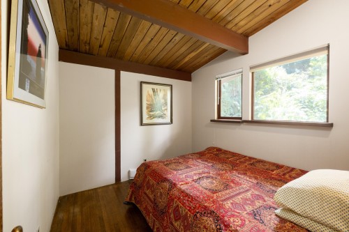 5733 Bluebell Drive, West Vancouver, BC 