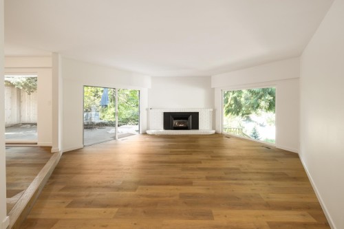 5733 Bluebell Drive, West Vancouver, BC 