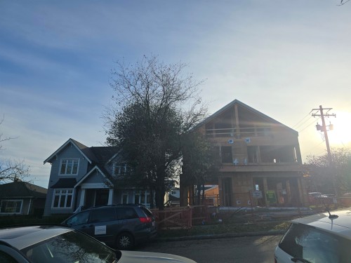 98 37Th Avenue W, Vancouver, BC 