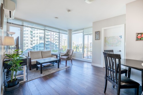 708-6971 Elmbridge Way, Richmond, BC 