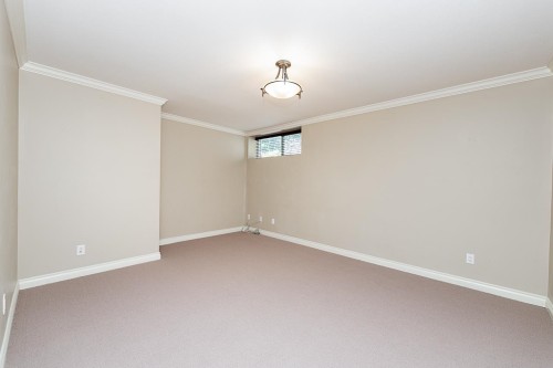 180 Osborne Road W, North Vancouver, BC 