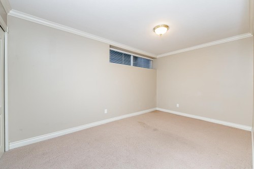 180 Osborne Road W, North Vancouver, BC 