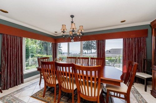 180 Osborne Road W, North Vancouver, BC 