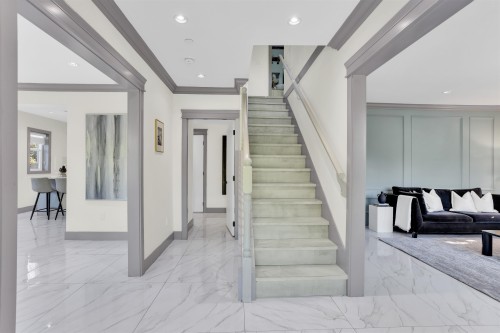 1008 24Th Avenue E, Vancouver, BC 