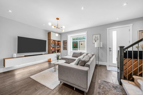 5488 Canada Way, Burnaby, BC 