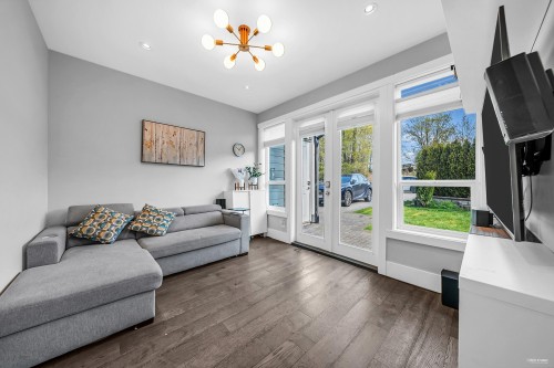 5488 Canada Way, Burnaby, BC 