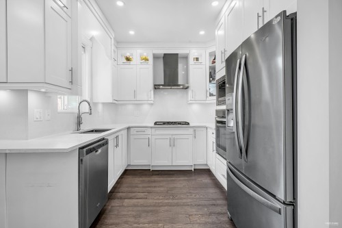 5488 Canada Way, Burnaby, BC 