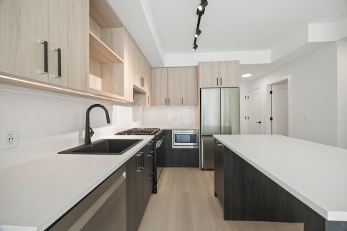 116-2002 St. George Street, Port Moody, BC 