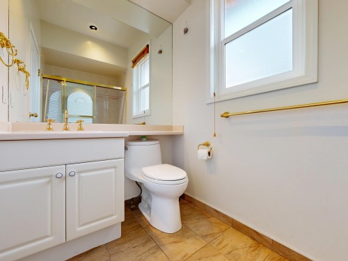 1510 33Rd Avenue W, Vancouver, BC 