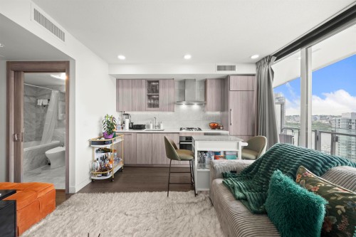 2304-89 Nelson Street, Vancouver, BC 