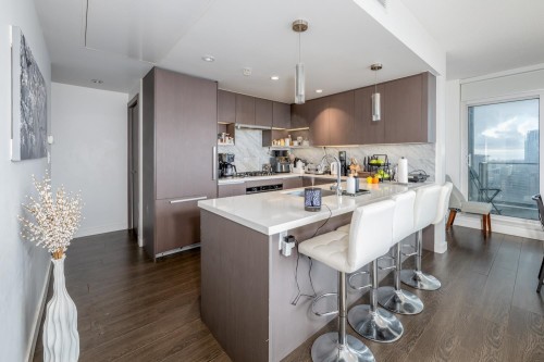 2807-6538 Nelson Avenue, Burnaby, BC 