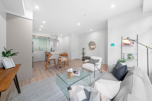 105-7161 17Th Avenue, Burnaby, BC 