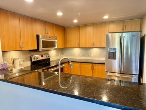 407-295 Guildford Way, Port Moody, BC 