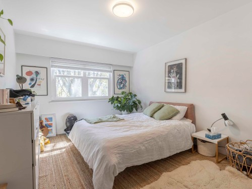 2325 8Th Avenue W, Vancouver, BC 