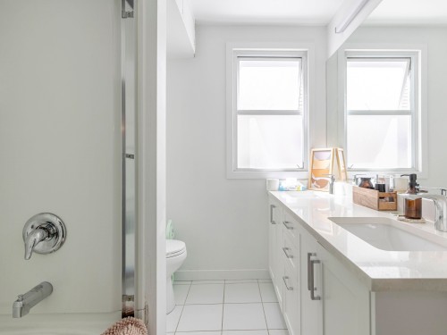 2325 8Th Avenue W, Vancouver, BC 