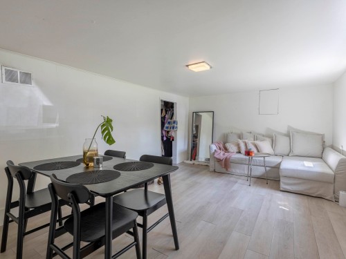 2325 8Th Avenue W, Vancouver, BC 