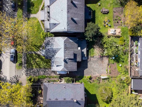 2325 8Th Avenue W, Vancouver, BC 