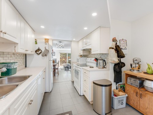 8132 Laval Place, Vancouver, BC 