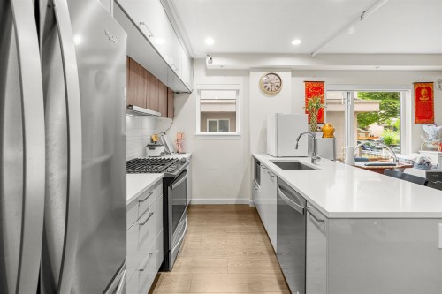 2745 Ward Street, Vancouver, BC 