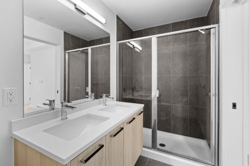 206-2002 St. George Street, Port Moody, BC 