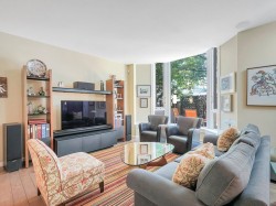 1490 Hornby Street  Vancouver, BC V6Z 1X3