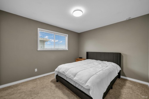 6585 Holly Park Drive, Delta, BC 