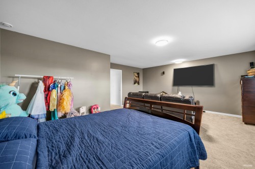 6585 Holly Park Drive, Delta, BC 