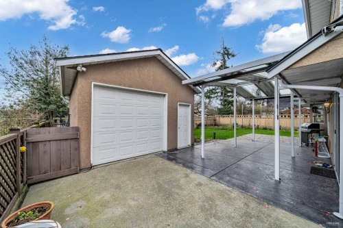 6585 Holly Park Drive, Delta, BC 