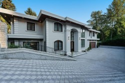 558 Glenross Road  West Vancouver, BC V7S 1L5
