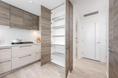 2310-7358 Edmonds Street, Burnaby, BC 