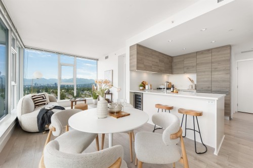 2310-7358 Edmonds Street, Burnaby, BC 