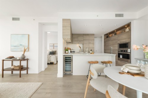 2310-7358 Edmonds Street, Burnaby, BC 