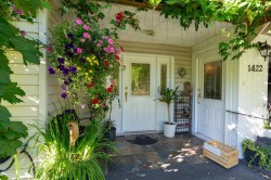 1422 Kilmer Road  North Vancouver, BC V7K 1R2