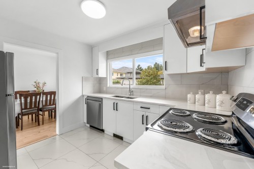 9360 Pinewell Crescent, Richmond, BC 