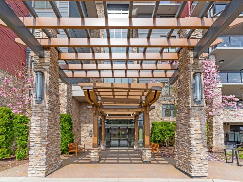 401-5055 Springs Boulevard, Delta, BC 