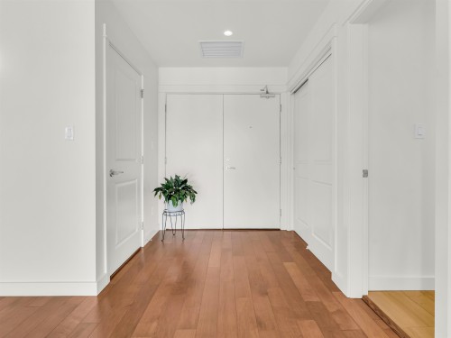 401-5055 Springs Boulevard, Delta, BC 