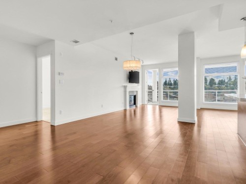 401-5055 Springs Boulevard, Delta, BC 