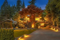 466 Kings Road E North Vancouver, BC V7N 1H9