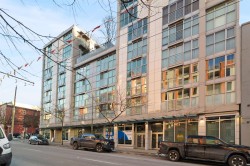 902-168 Powell Street  Vancouver, BC V6Z 3H4
