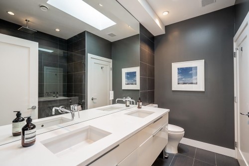 33 22Nd Avenue E, Vancouver, BC 